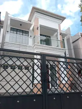 Rumah Baru Kekinian Di Komplek Batununggal Indah  Kota Bandung
