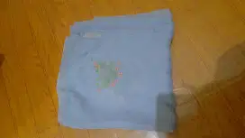 Kerudung segi empat wanita muslimah