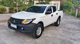 Mitsubishi Strada Triton HD-X DC 4x4 MT Tahun 2017