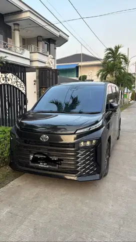 Toyota VOXY 2022 black