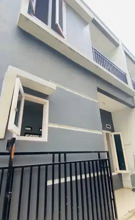 DIKONTRAKAN RUMAH TINGKAT KAMAR TIGA STRATEGIS JAGAKARSA