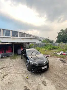 COROLLA ALTIS G MT LOW KM