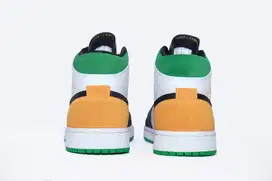 Jordan Mid 1 Oakland - US 9/EUR 42.5