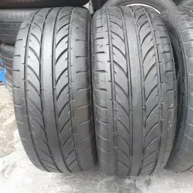 Ban 215 55 R17 GT Champiro Xpro