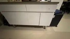 meja buffet ruangan