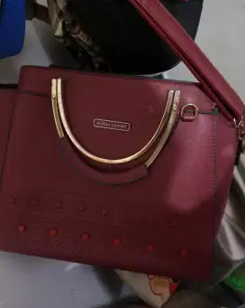 Tas tote merah bagus