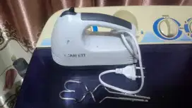 Mixer mini pengocok adonan kue