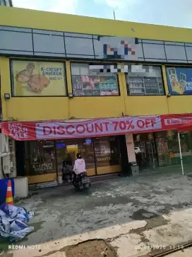 Disewakan/dijual,  bangunan 2 lantai, uk 12 x 42