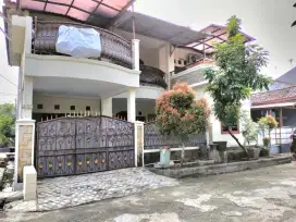 Rumah hook 2 lantai di duta bumi harapan indah bekasi