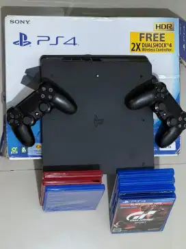 Jual cepat Like New, PS4 CUH-2218B jarang di pakai