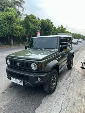 Suzuki Jimny 4x4 Automatic All Grip  Nik 2022 (pemakaian 2023)