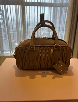 Miu miu handbags borse medie caramel tu