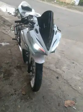 Honda CBR 150 r facelift