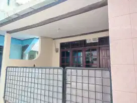 DISEWAKAN RUMAH PONDOK PUCUNG DEKAT STASIUN SUDIMARA