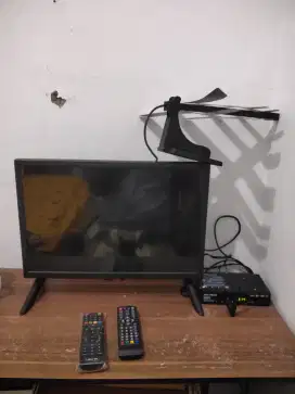 LED TV Weyon 21 inch dan STB Welhome pakai remote siap pakai