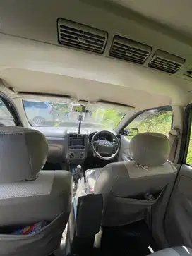Toyota Avanza 2010 Bensin
