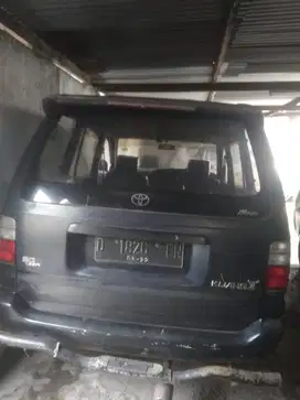 Toyota Kijang 2000 Bensin