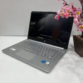 HP 14s-dq5156TU /Core i5-1235U/16GB/512GB SSD/14″ FHD IPS/Win 11 Home