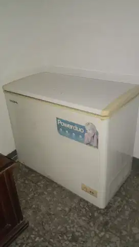 freezer box 200 L