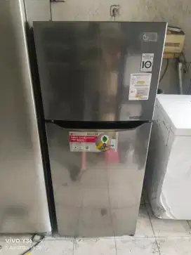 Jual ajh kulkas 2 pintu merk LG smart inverter orisinil