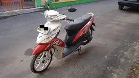 YAMAHA Mio J 2012