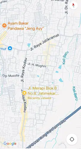 Rumah strategis dekat JORR Timur dan tol Cikampek dlm Komplek yg aman.