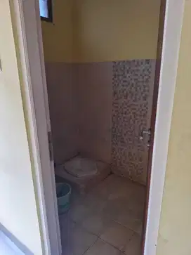 rumah bagus siap huni di trihanggo jalan kabupaten