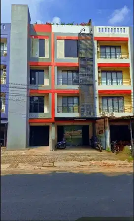 Ruko 3 Lantai Cocok U/kafe, Butik, Kantor Startup Dll Gandaria