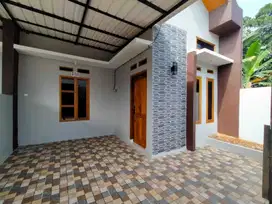 Ready siap huni free canopi dan keramik carport nya