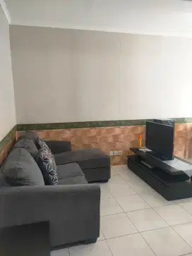Di JUAL Apartemen sudirman park 2 kamar furnish Net