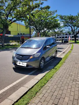 Honda Freed 2010 Bensin
