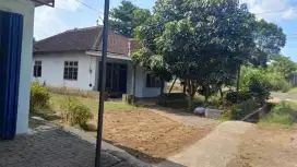 menerima penitipan balita