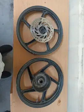 Dijual Velg Ori Vario 125 old
