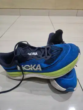 Sepatu Hoka Skyflow