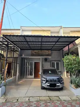 Disewakan/Dikontrakkan Rumah 2 Lantai Kelapa Dua Cimanggis Depok