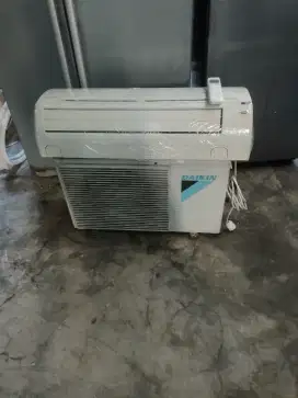 Ac daikin thailand 1/2pk
