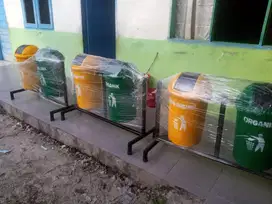 Tong sampah organik dan non organik (bs antar sktr medan)