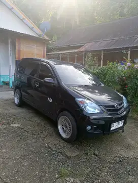 Daihatsu Xenia 1.0