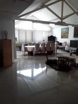 Dijual Cepat Rumah Bagus 2.5 Lantai di Kebayoran Baru Jakarta Selatan