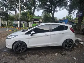 Ford Fiesta AT 2012