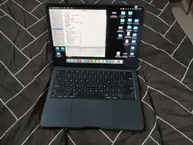 macbook air M2 16 / 256 gb ibox baru 3 minggu