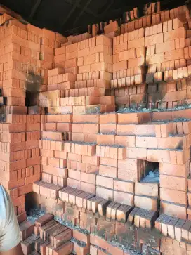 Batu bata merah press