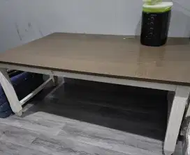 Meja Makan Informa Kokoh