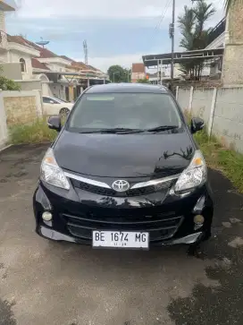 Avanza 1.5 Veloz matic th 2012
