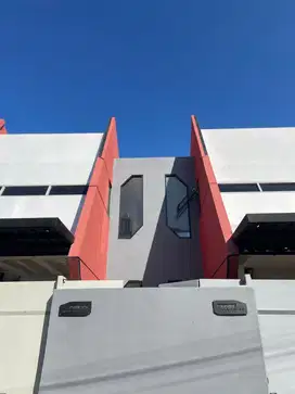 Rumah Futuristik Type Downslope di Cisitu Dago Bandung hanya 1.35 M