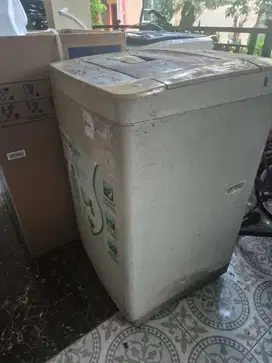 2 Mesin cuci bekas
