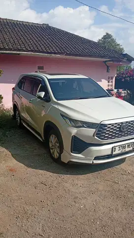 Toyota Kijang Innova 2023 Bensin