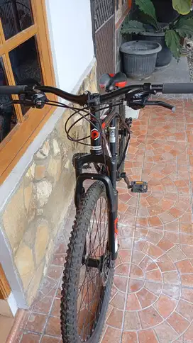 Sepeda polygon monarch secondhand