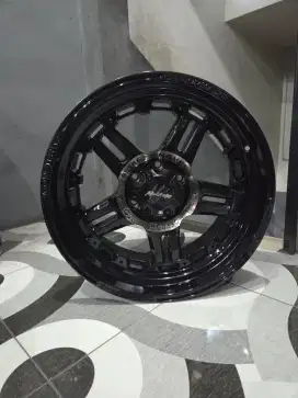 Velg R20 pcd 6x139 lebar 95 et18