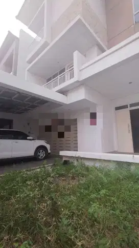 Rumah Bagus Siap Huni 3 Lantai di Green Permata Residence Pesanggrahan